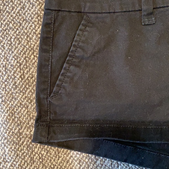 American Eagle Black Short Shorts - Picture 4 of 7